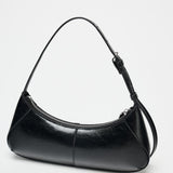 Crossbody kabelka v tvare polmesiaca
