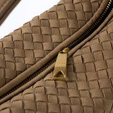 Praktická crossbody kabelka so zipsom