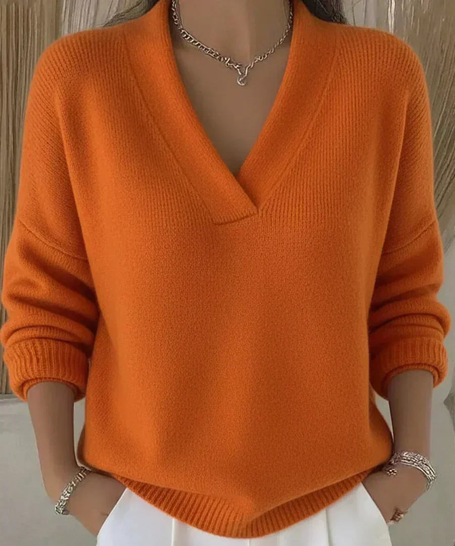 Violeta | Voľný sveter s výstrihom do V-neck