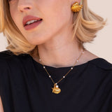 Ivana - Elegantní náhrdelník s unikátním mušlovým přívěskem