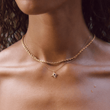 Lea - Náhrdelník s hvězdným smaragdem pro elegantní vzhled