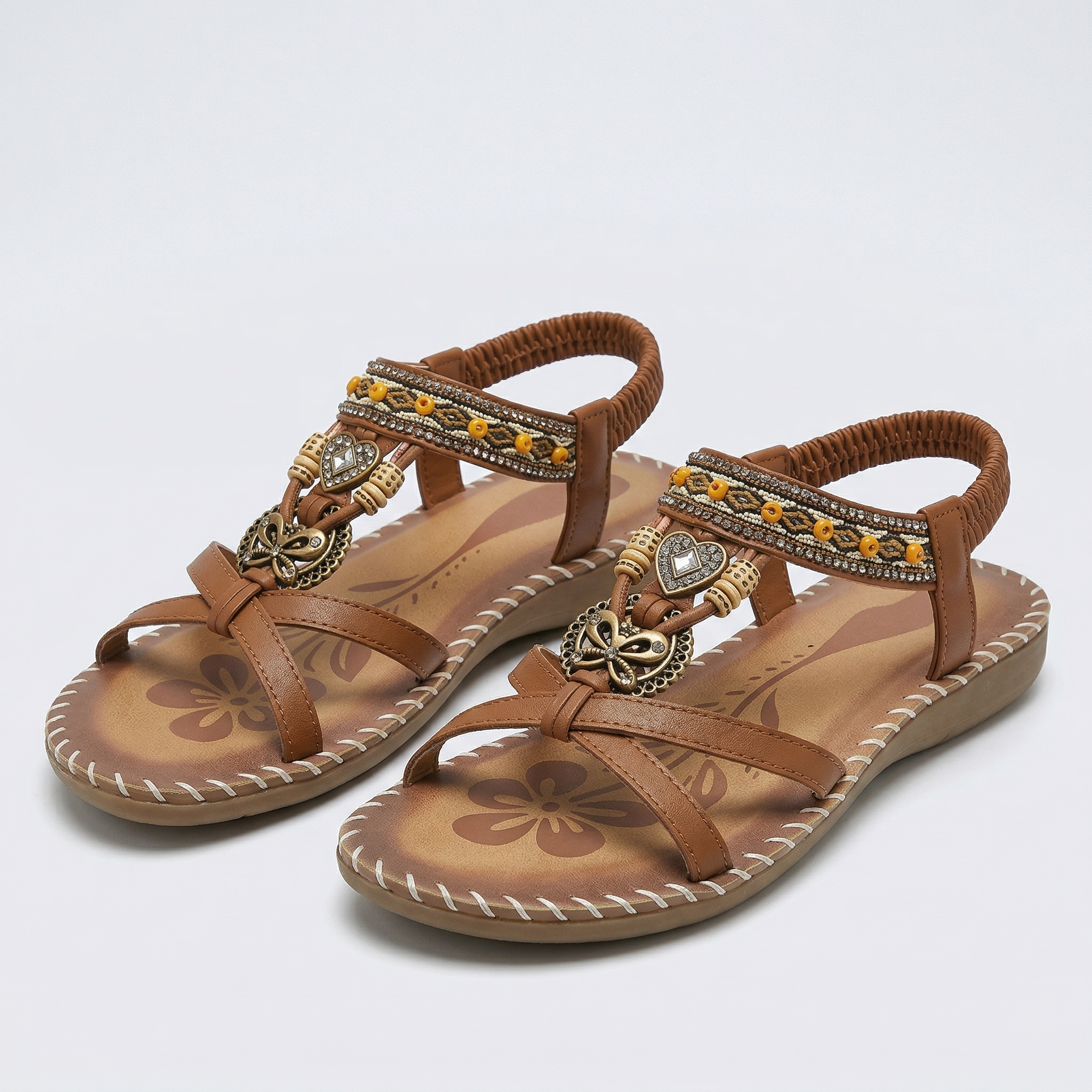 Nízke boho sandále s detailmi