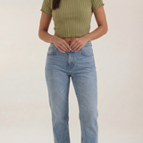 Jolana | Basic top s krátkym rukávom